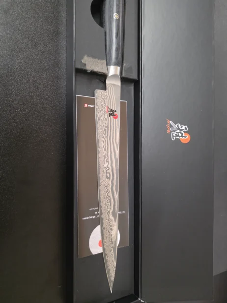 Miyabi 5000FCD Sujihiki 24 cmDEMO - bøjet spids